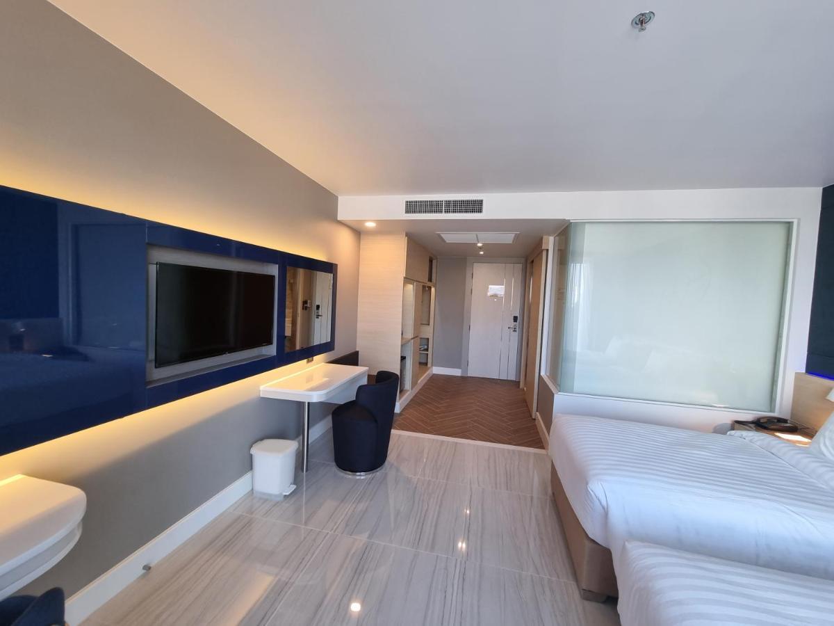Pattaya Discovery Beach Hotel - Sha Extra Plus Kültér fotó